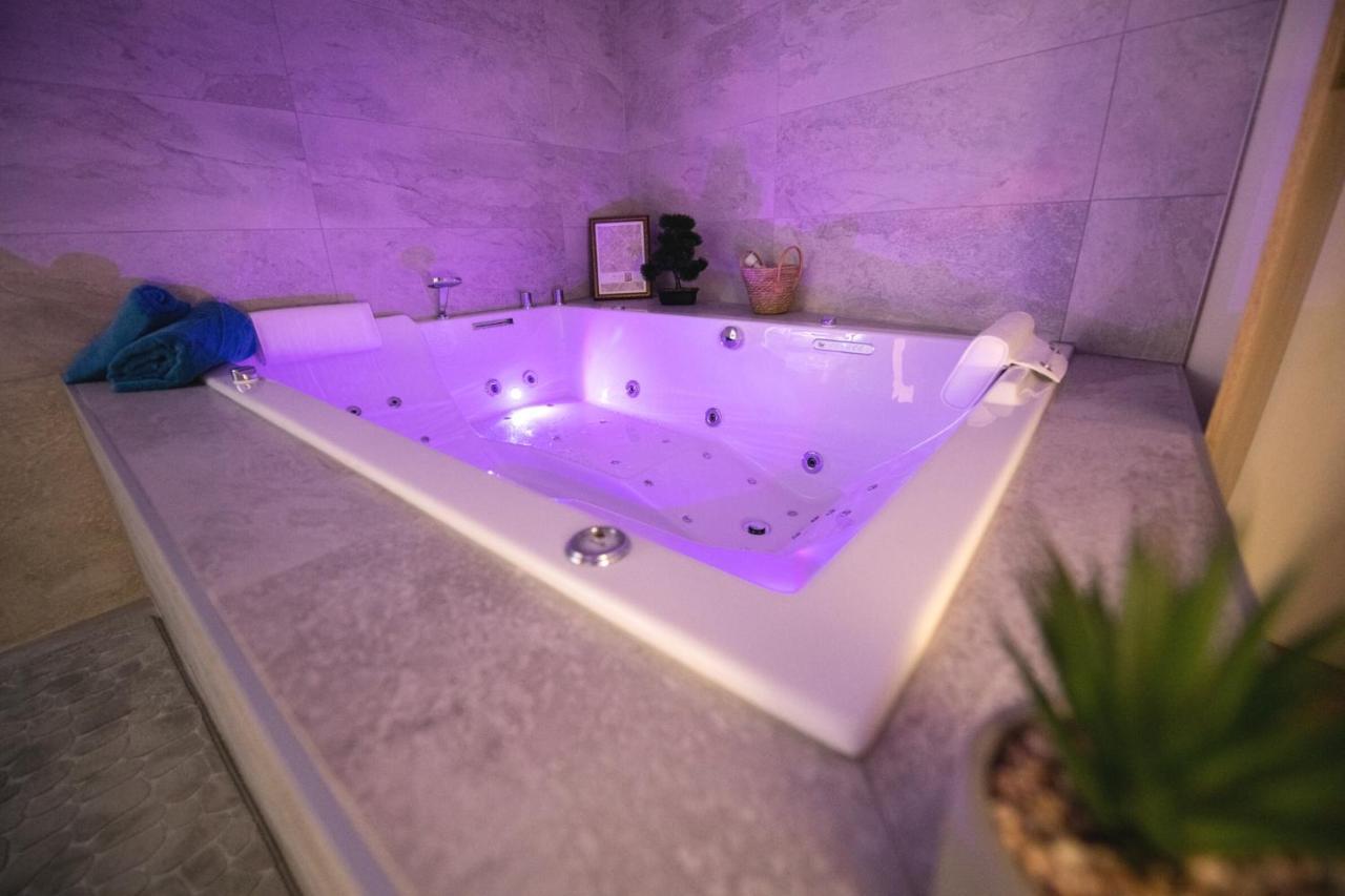 Lova Spa Saint-Etienne Екстер'єр фото